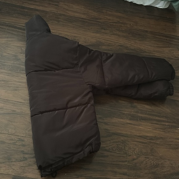 cropped puffer coat - Picture 3 of 3